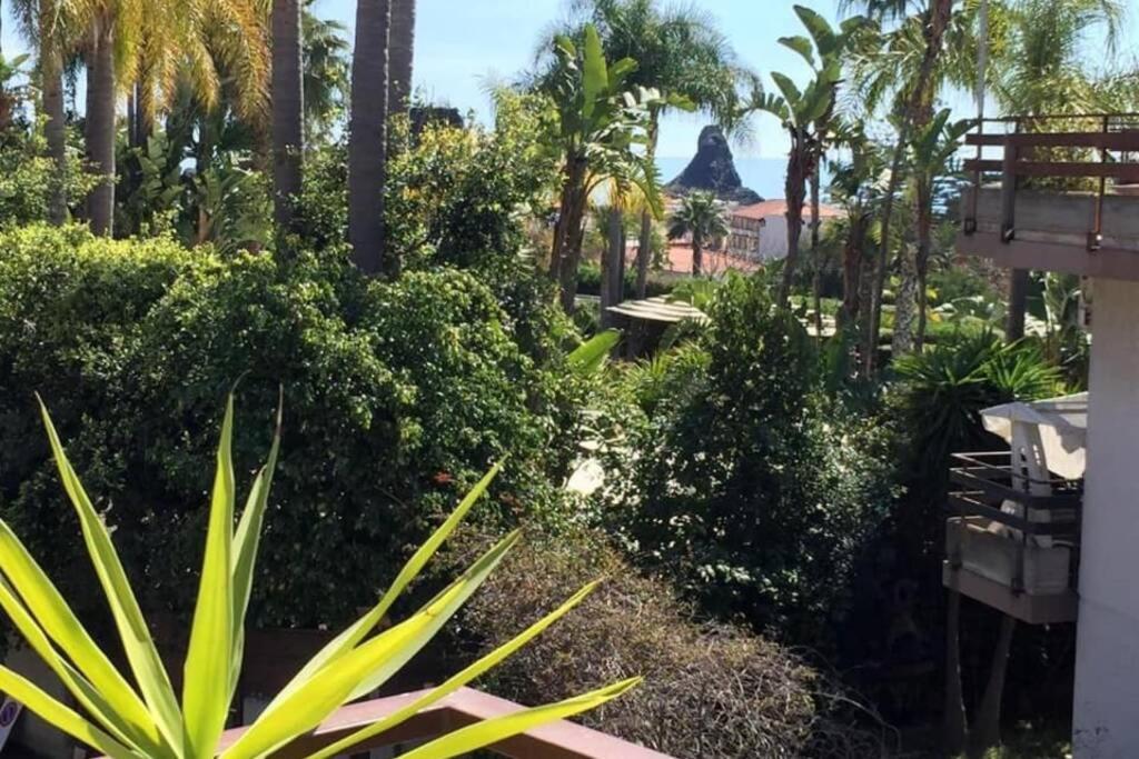 Malavoglia Suite 18 Aci Castello Exteriör bild