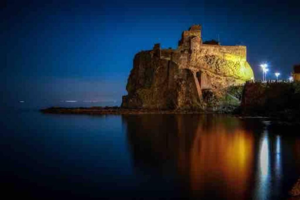 Malavoglia Suite 18 Aci Castello Exteriör bild